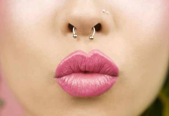 Gözlük / piercing tarzı unsurlar güzelliğe gölge düşürür mü sizce?