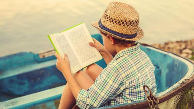 Yeni bir insanla tanışmak mı yoksa yeni bir kitap okumak mı hayatınıza daha çok anlam katar?
