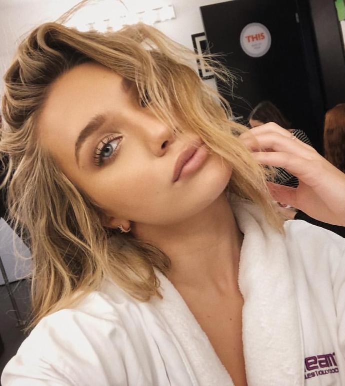 Şu resim tüm victoria secret modellerine taş çıkartacak biçimde güzel (kusursuz)