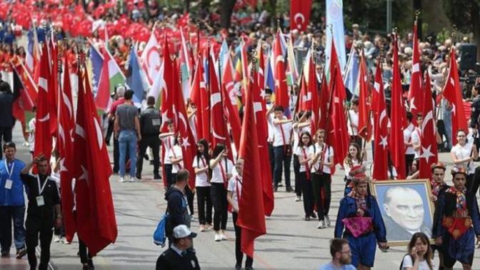 23 Nisan'da üniversiteler tatil mi?