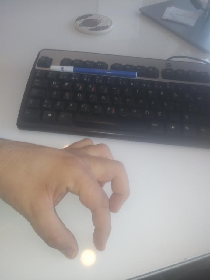 Elleri güzel erkekler / kadınlar dikkat çekici midir?
