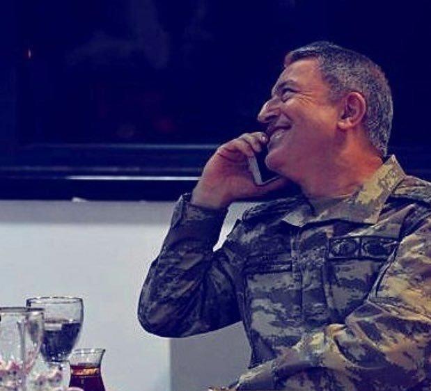 Kızlar, Hulusi Akar Çok Yakışıklı ve Karizmatik mi?