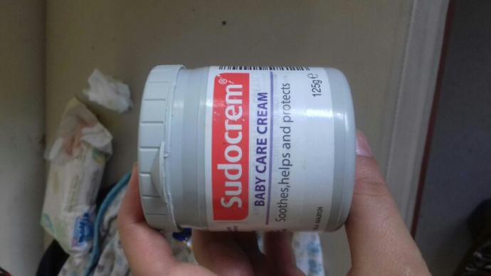 Sivilce izleri veya sivilce için sudocrem kullananlar varmı?