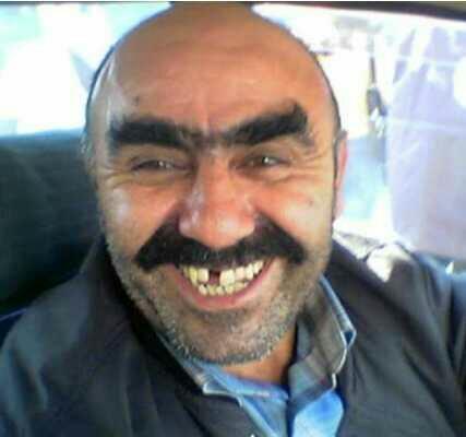 Kel olmak her erkeği karizmatik yapar mı?