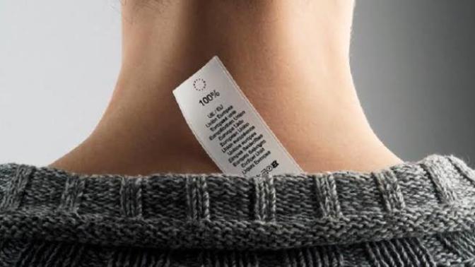 Elbisede pantolon daki hatta iç çamaşırdaki etiketleri cildimi kaşındırıyor siz ne yapıyorsunuz?