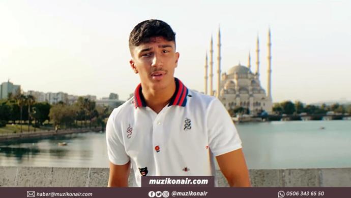 Mero Çok Yakışıklı Değil mi?