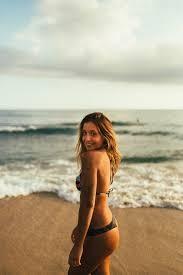 Kızlar sahilde bikini giyip fotograf cekinirmisiniz?