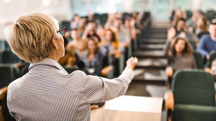 Akademisyenler ne iş yapar, maaşları ne kadar?