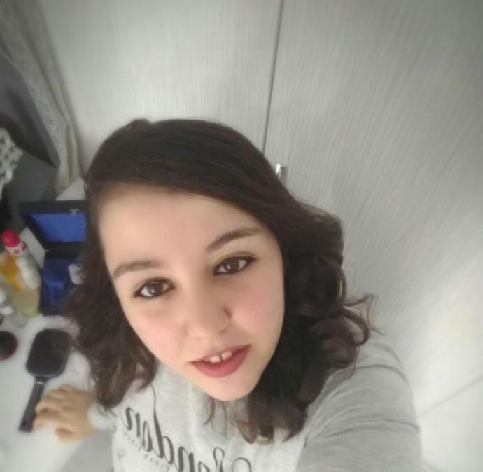 Saçımın eski hali mi güzel şu anki boyalı hali mi?