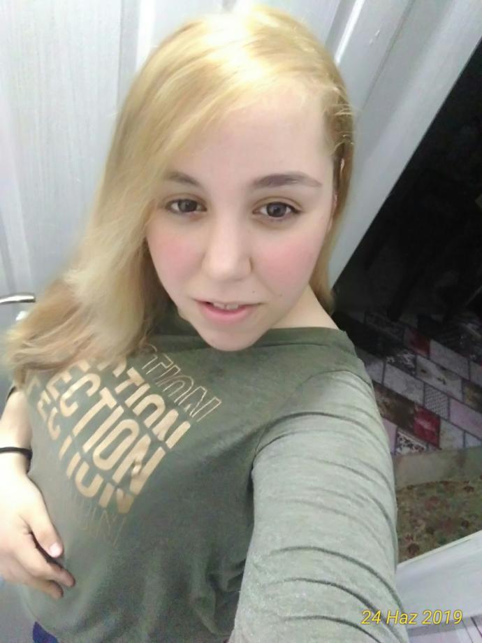 Saçımın eski hali mi güzel şu anki boyalı hali mi?