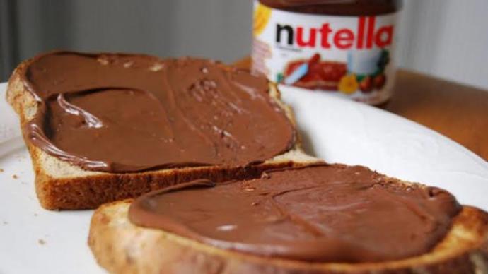 Nutella sevenler  var mı aranızda?