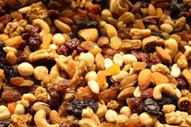 Acıktığınızda sağlıklı atıştırmalıkları mı abur cubur mu tercih edersiniz? 
