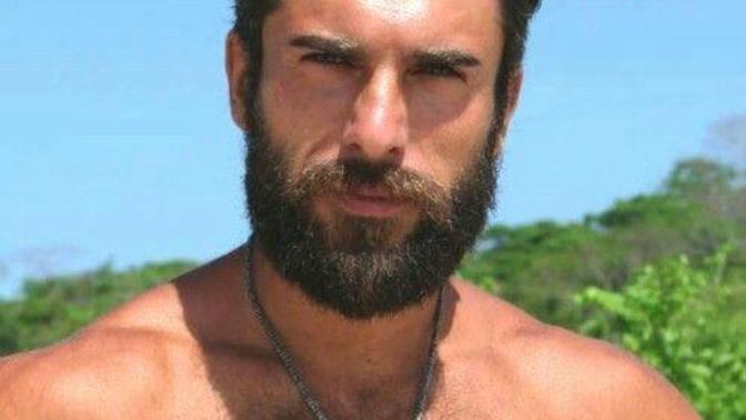 Göğüs kılları olan erkek mi, olmayan erkek mi daha karizmatiktir?