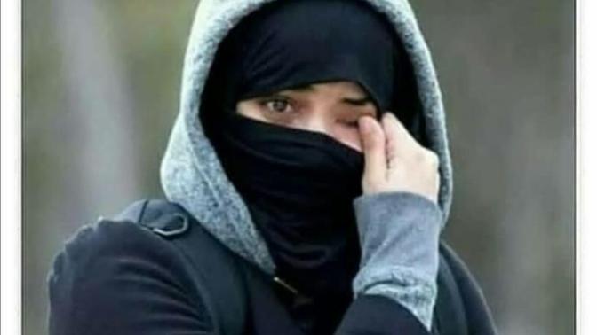 Sanat için soyunana alkış tutanlar , Allah için giyinene neden zulmeder?