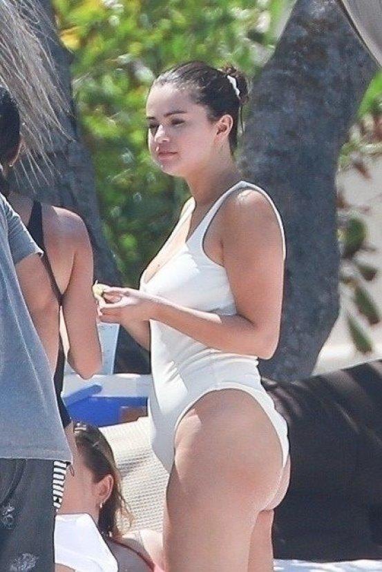 Selena gomez'in aldığı kilolar ve vücudu hakkinda ne düsünüyorsunuz?