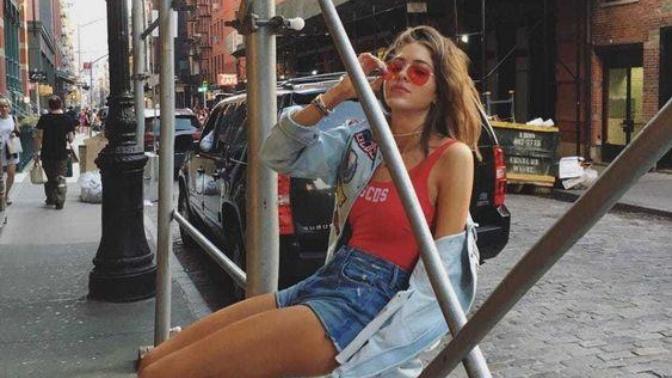 Güneşte parlayan sarı tüyler alınmasa da olur mu sizce?