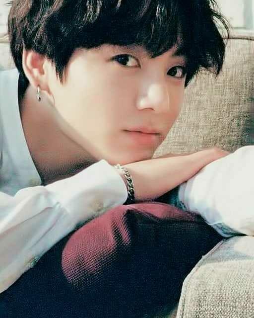 Bu BTS grubundan Jungkook. Kimler tanıyor?