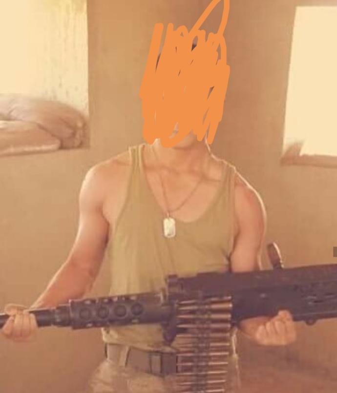 Minyonum uzun boylu kasli erkek istiyorum. boyle iri yarı?