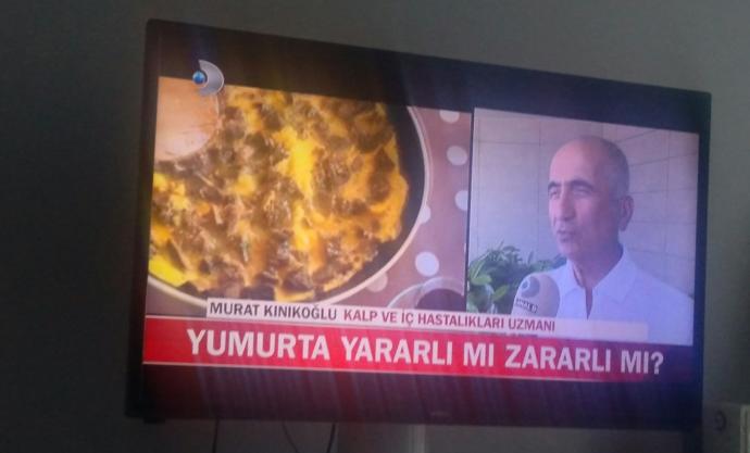 Kalp ve iç hastalıkları uzmanı olan Murat Kınıkoğlu her gün 1 yumurta yemek kalp sağlığı için çok tehlikeli diyor.