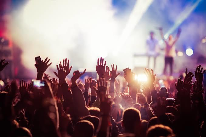 Şarkıcı olsanız ilk konserinizi nerede vermek istersiniz?