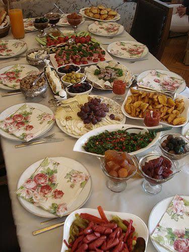 Kim bana eşlik etmek ister?