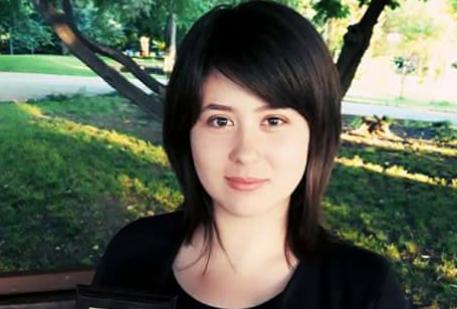 Yüzüm asimetrik mi çok kafama takıyorum da?