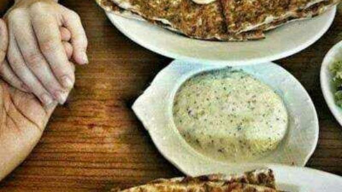 İlk buluşmada lahmacun yemeye götüren sevgili hakkinda ne düşünürsün?