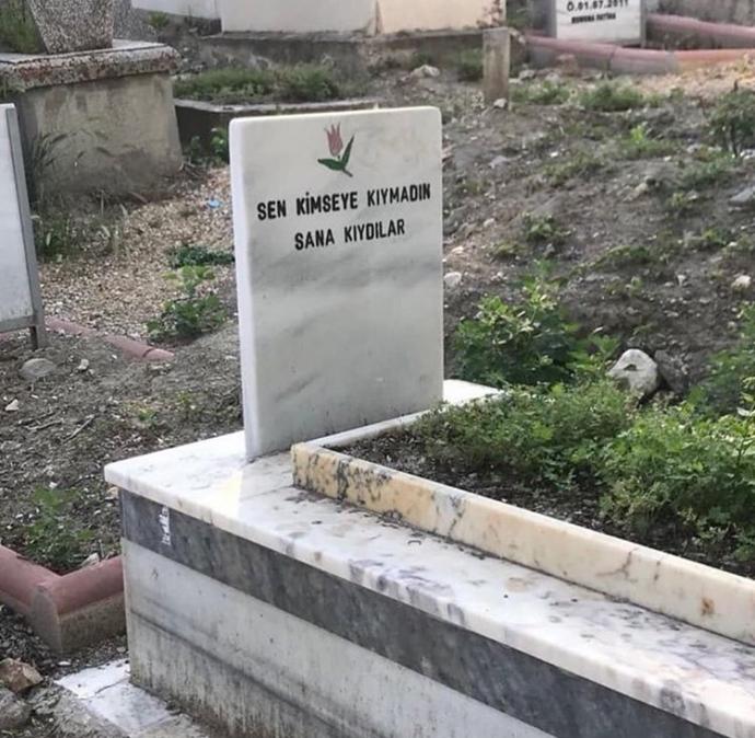 Siz mezar taşınıza ne yazılsın isterdiniz?