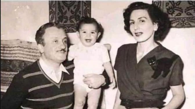 "Örtüsüz kadın perdesiz eve benzer" diyen Necip Fazıl'ın karısının açık olması sözler ve eylemler arasındaki tutarsızlık değil mi?