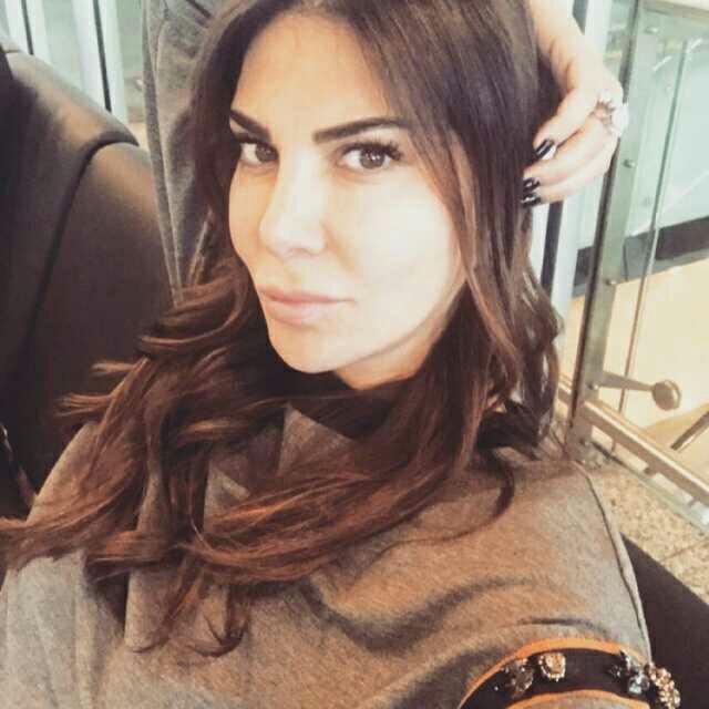 Ebru Yaşar'Mı Yoksa Tuğba Özerk'Mi ??