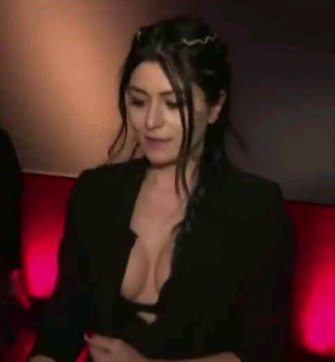 Hangi oyuncu daha çekici fizik olarak??