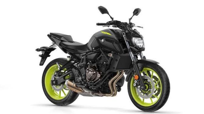 Mt07 ile motorsiklete başlamak tehlikeli mi sizce?