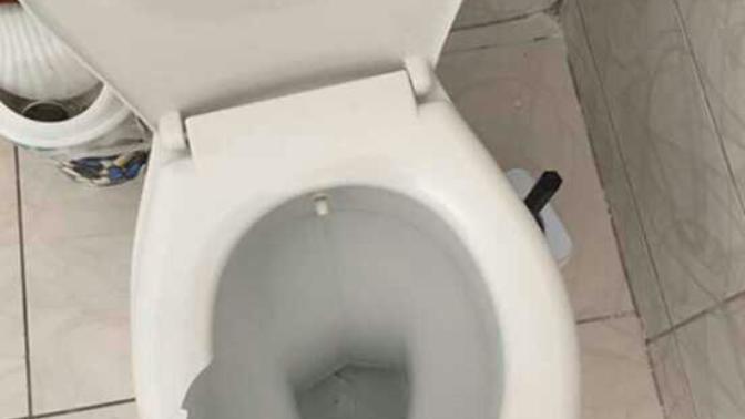 Klozeti kırdım acil yardım edin?