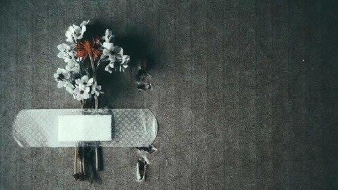Sevgilinizin sizi yara bandı olarak kullandığını öğrenseniz ne yapardınız?