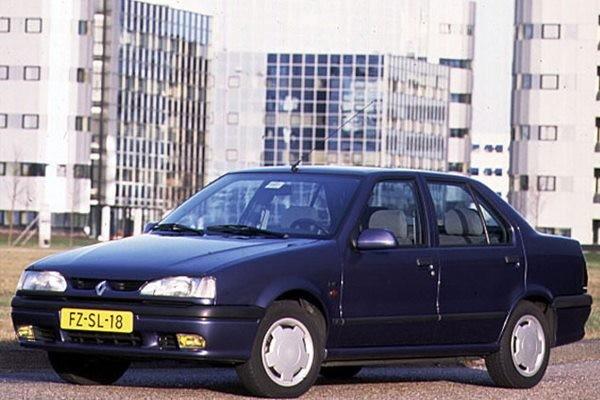 Renault 19 europa mı? Yoksa Fiat Tempra mı??