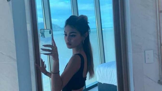 Aynada poz vermek mi yoksa selfie çekilmek mi daha iyi?