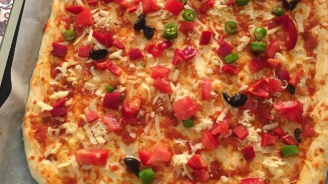 Kahvaltıda pizza yenir mi?