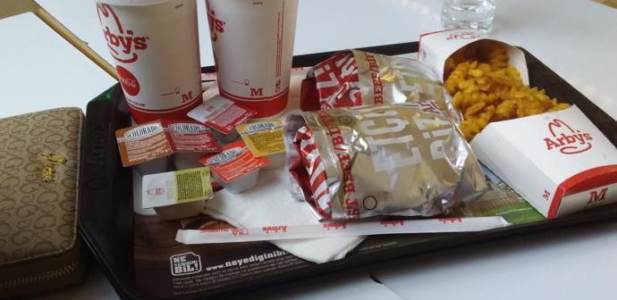 Moraliniz bozulunca kendinizi hangi yemeğe veriyorsunuz?