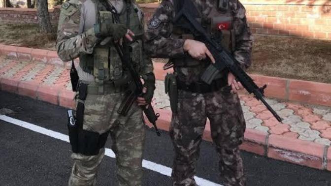 Asker eşi mi yoksa Polis eşi mi olmak isterdiniz?