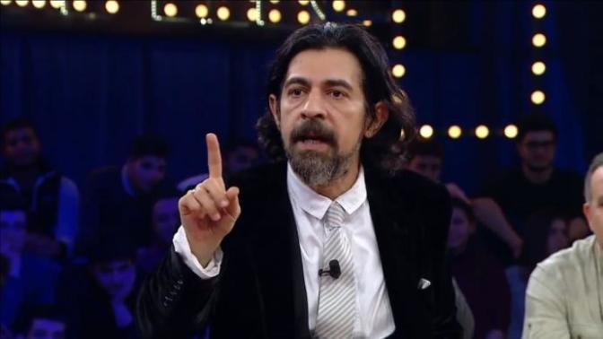 Okan Bayülgen: "İnsanların iq'sunun en düşük olduğu yer spor salonlarıdır." diyor. Siz bu konuda ne düşünüyorsunuz?