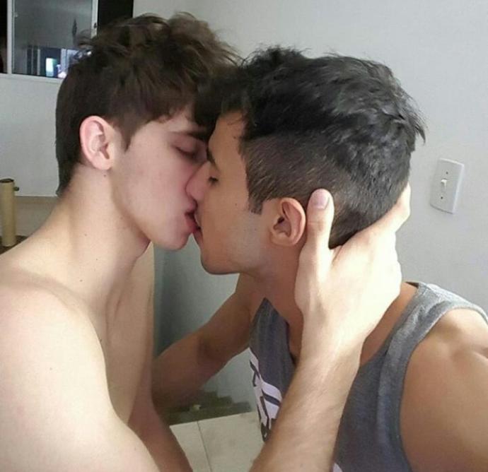 Tek gerçek aşk😍 GAY😍 aşkı mıdır?