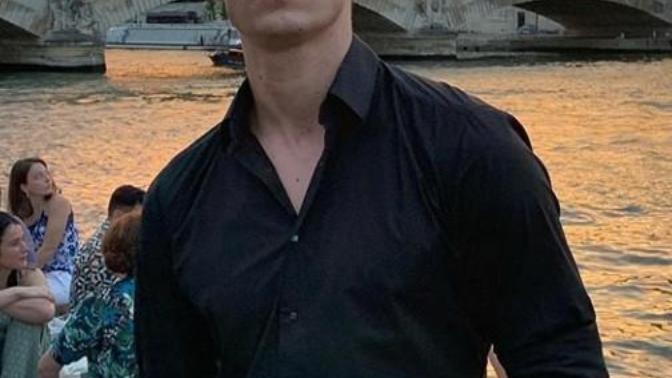 Baby face erkek mi sakallı erkek mi?