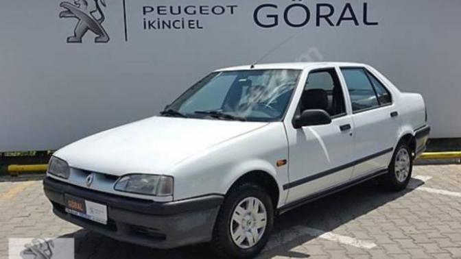 Renault 19 Europa Mı? Yoksa Renault 9 Broadway mi?