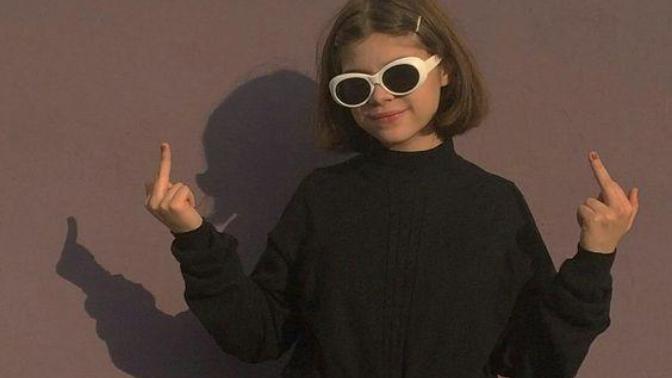 Kızların küfürlü konuşması çok sevimsiz değil mi?