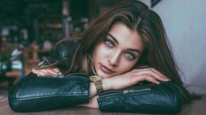 Bir kadında olmazsa olmazınız hangisi; kişilik mi yoksa dişilik midir?