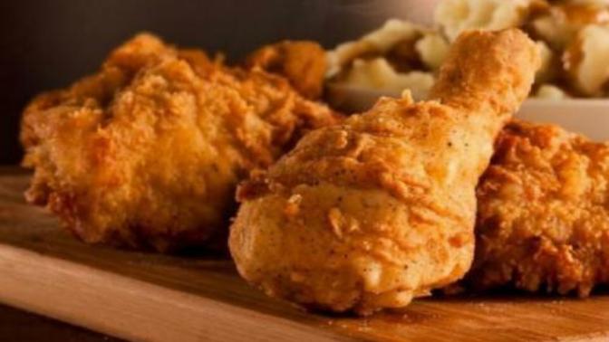 KFC (Kentucky Fried Chicken) tavukları niye bu kadar acı oluyor?