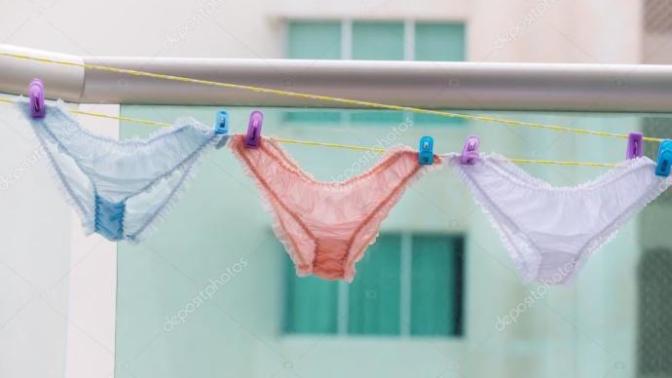 Balkona iç çamaşırı asarken utanmak? 🍑😝🙈?