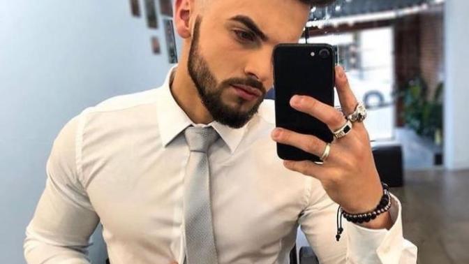 Bu adam yakışıklı mı?