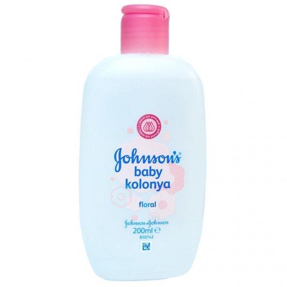 Çocukluğumuzun kolonyası olan Johnson's Baby kokularından hangisi sizi mest ediyor?