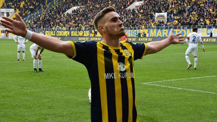 Bu sene en çok; takımınızın hangi transferi sizi heyecanlandırdı?